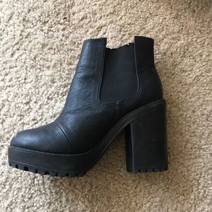 Chunky Cleated boots